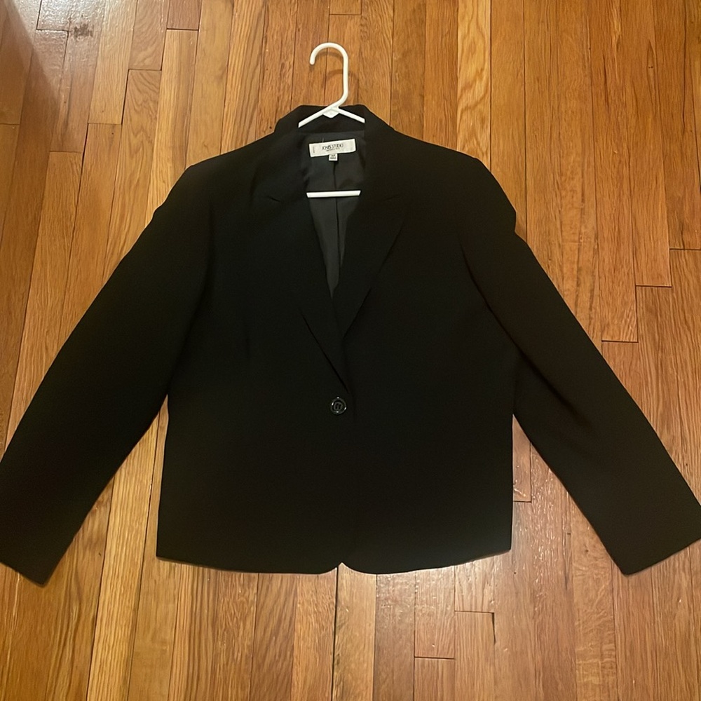 Petite Jones Studio Separates black one button collared blazer Size 16P
